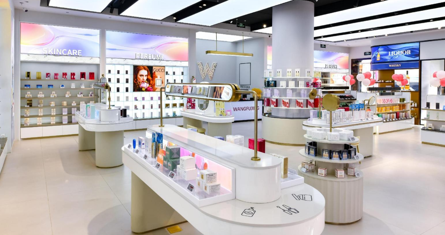 BJL平台官网全球购跨境体验店北京燕莎奥莱店